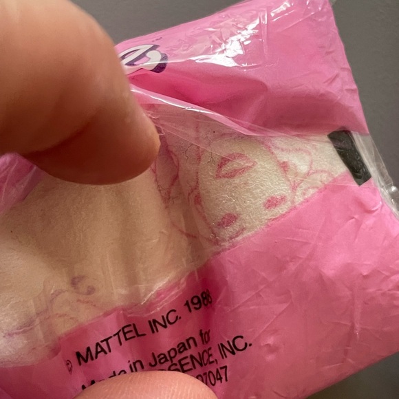 Mattel Barbie Vintage Kleenex Pack - Picture 3 of 3